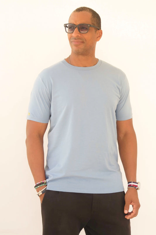 Camiseta azul claro de algodón orgánico