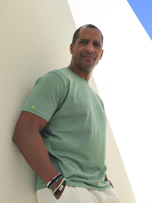 Camiseta verde salvia de algodón orgánico - ecoology