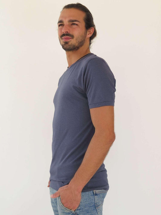 Camiseta azul denim de algodón orgánico y bambú