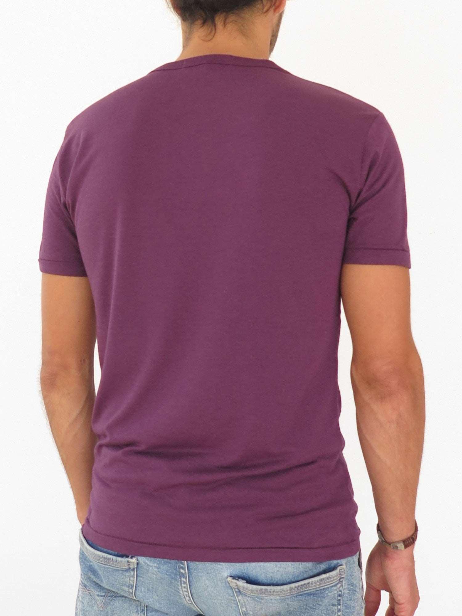 Camiseta morada de algodón orgánico y bambú