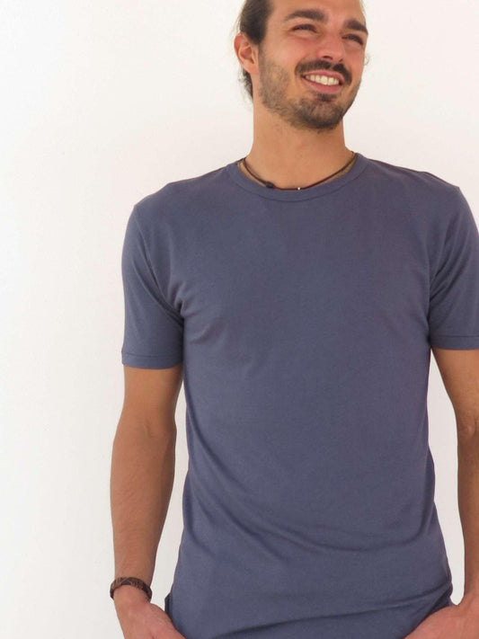 Camiseta azul denim de algodón orgánico y bambú