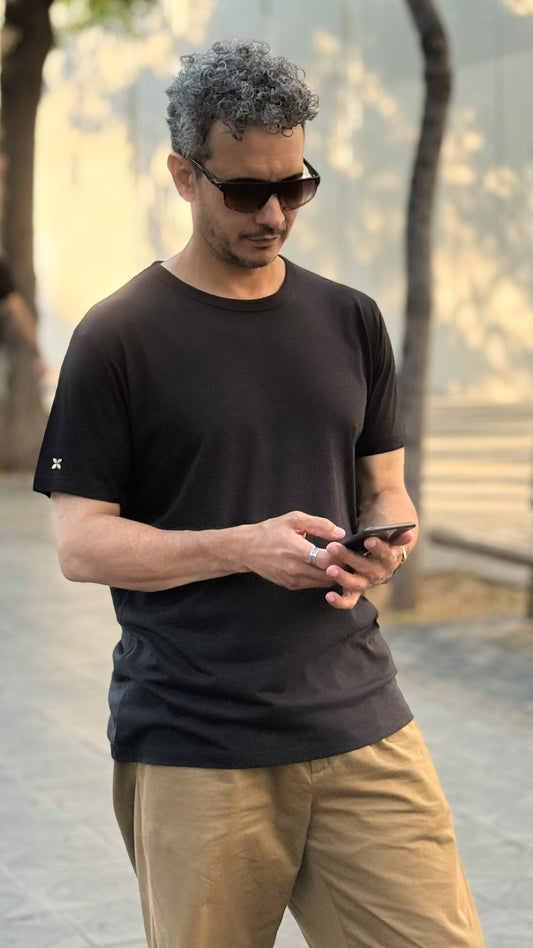 Camiseta de algodón orgánico y bambú negra - ecoology