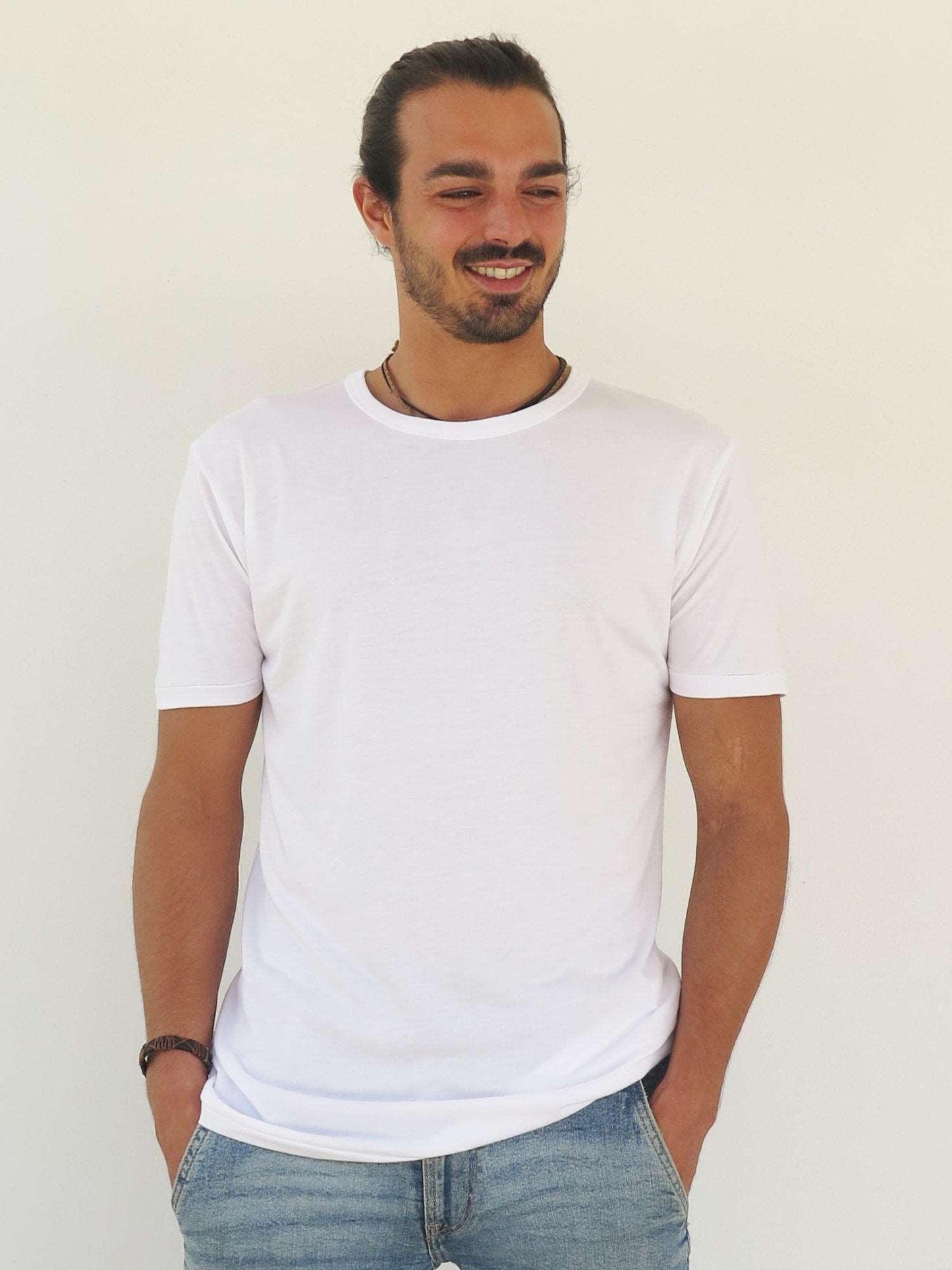 Camiseta blanca de algodón orgánico y bambú